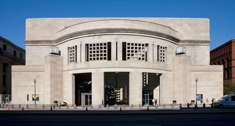 Holocaust memorial museum targets $1bn fundraising by 30th anniversary