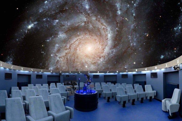 Endurescreens planetarium