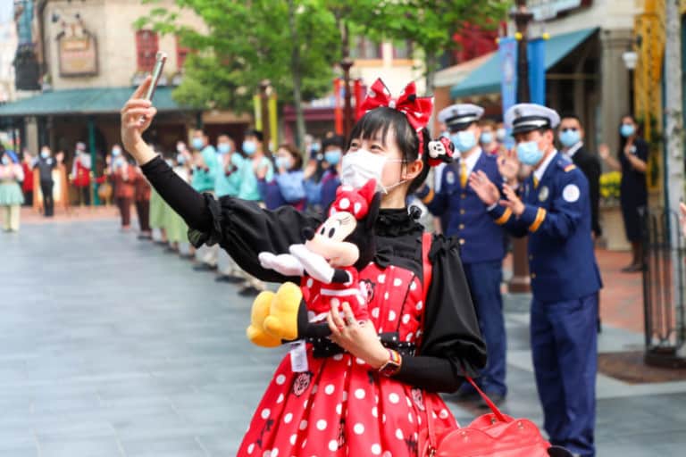 shanghai disneyland reopening