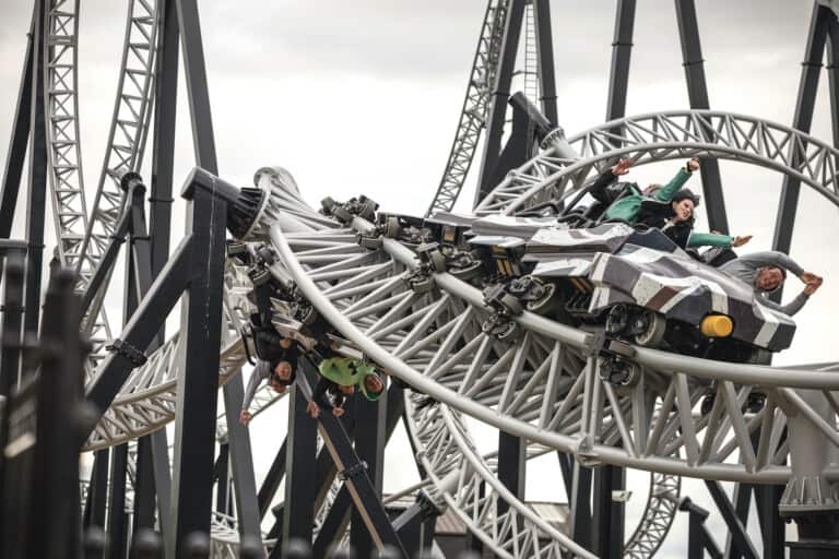 sik coaster flamingo land