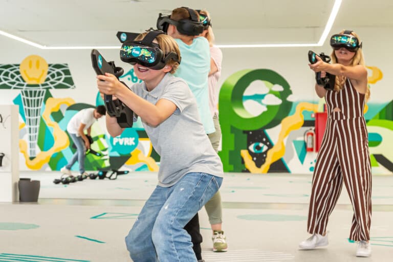 Group-VR-at-The-Park-Playground