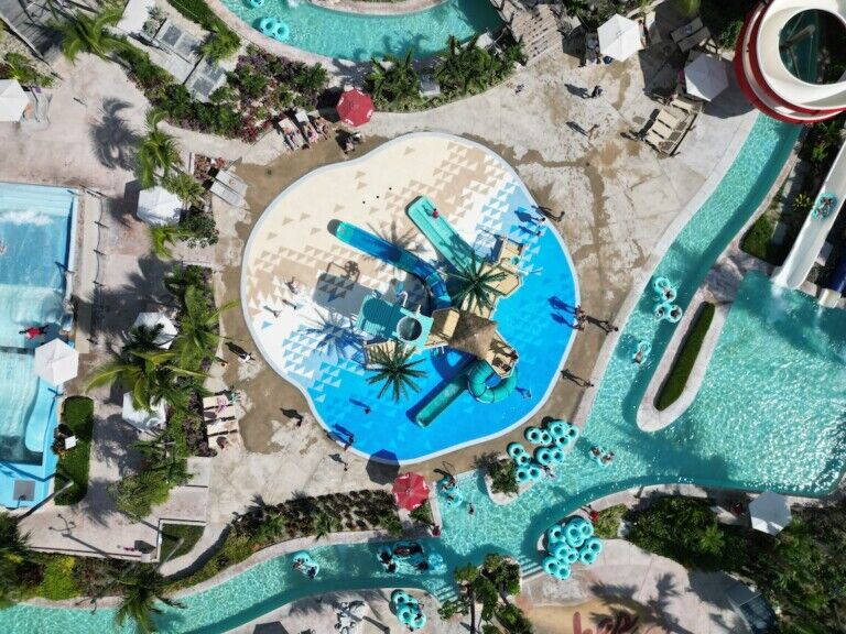 Cloward-water-play-Beaches-Turk-Caicos