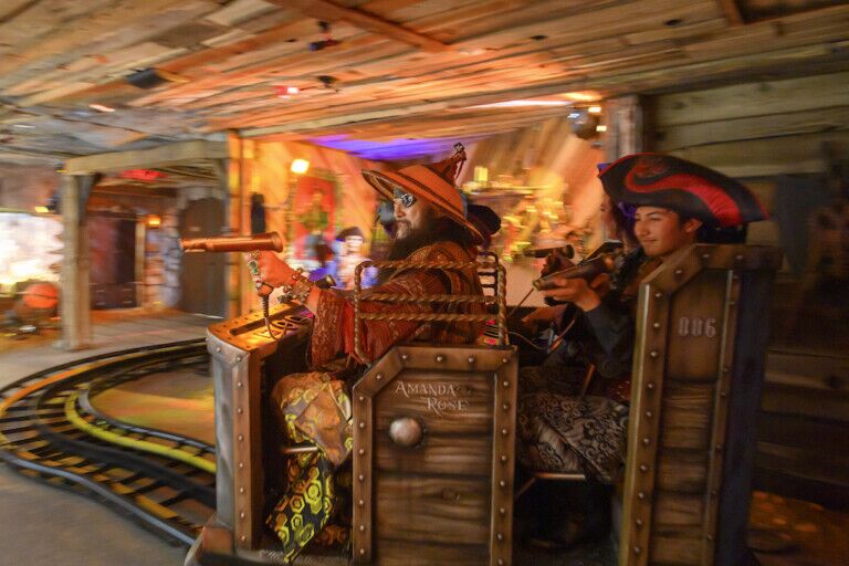 Treasure-Hunt-The-Ride-with-pirates