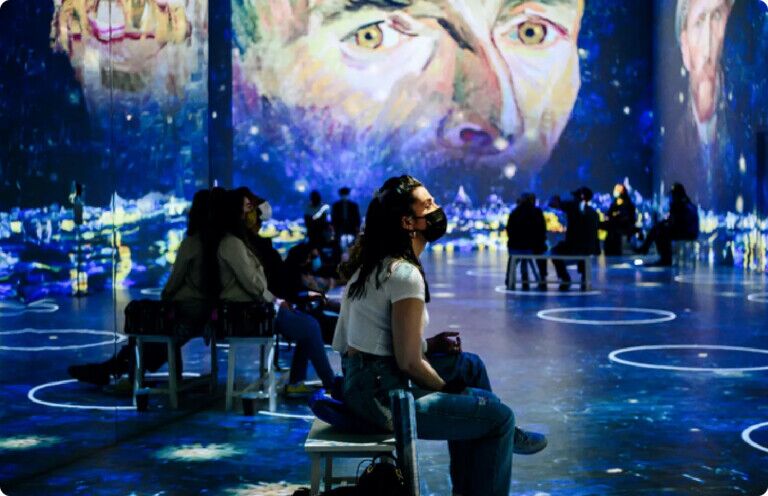 lighthouse immersive van gogh