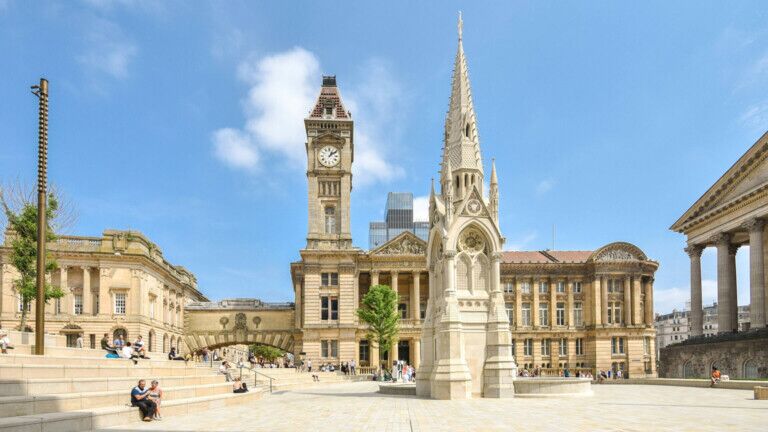 birmingham museum and art gallery
