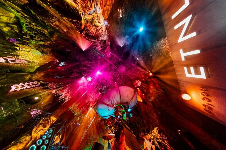 meow wolf houston radio tave