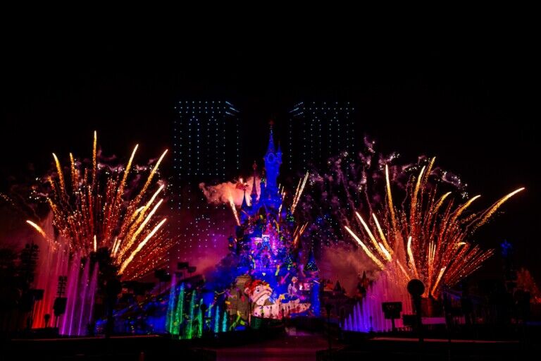 disneyland paris notre-dame show