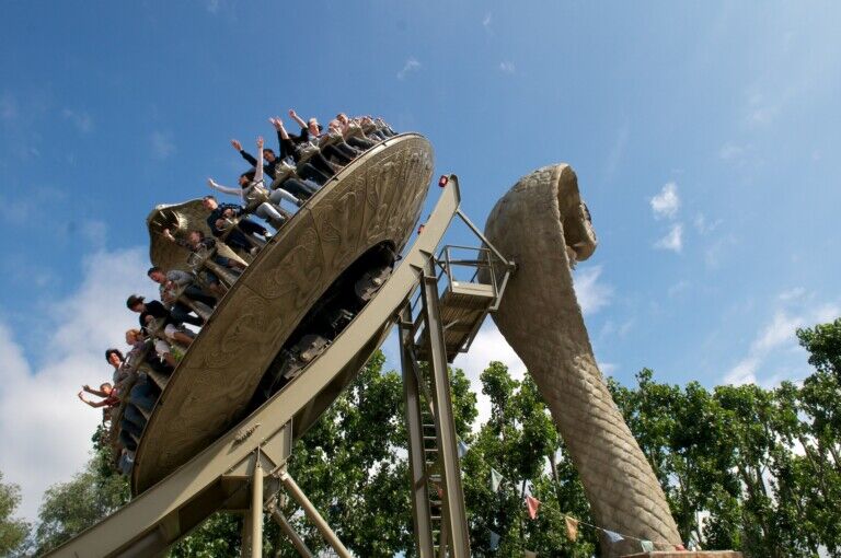 kobra chessington