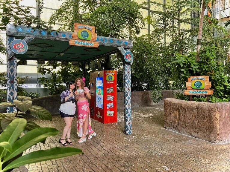 Tropical Islands Photobooth Waterpark ThisPlays