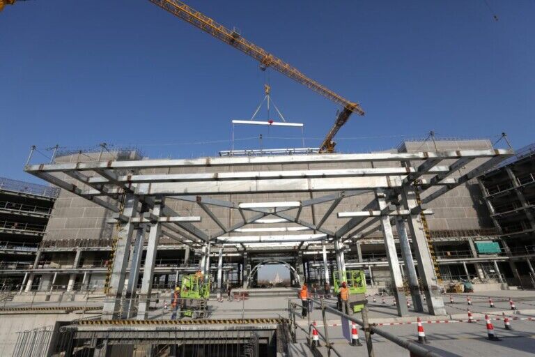 shanghai disney hotel construction