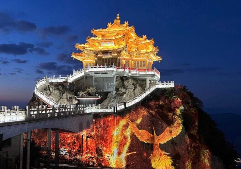 Christie Golden Summit (Images courtesy of Beijing Zhongqing Display Technology)