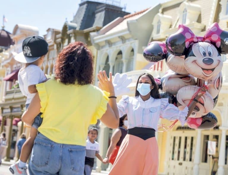 Disneyland Paris cast member waves