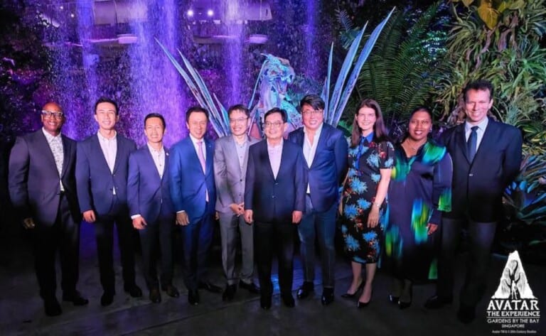 neon Avatar opening attendees