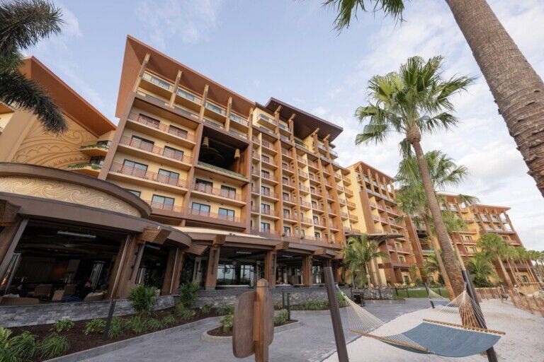island tower disney's polynesian village
